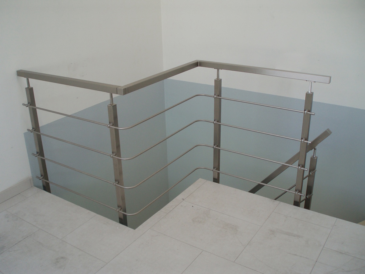 Handlaufhalter mit Gelenk für Vierkantrohr 40x40x2 mm V2A