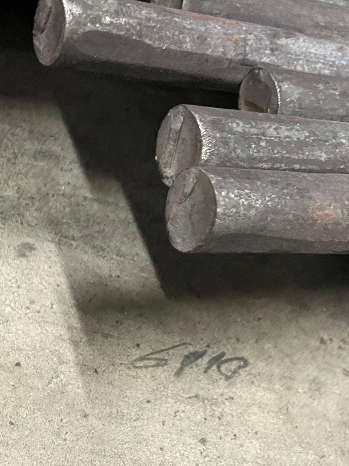 Rundeisen Stahl Ø 22 mm L = 3000 mm geschmiedet-88.116111